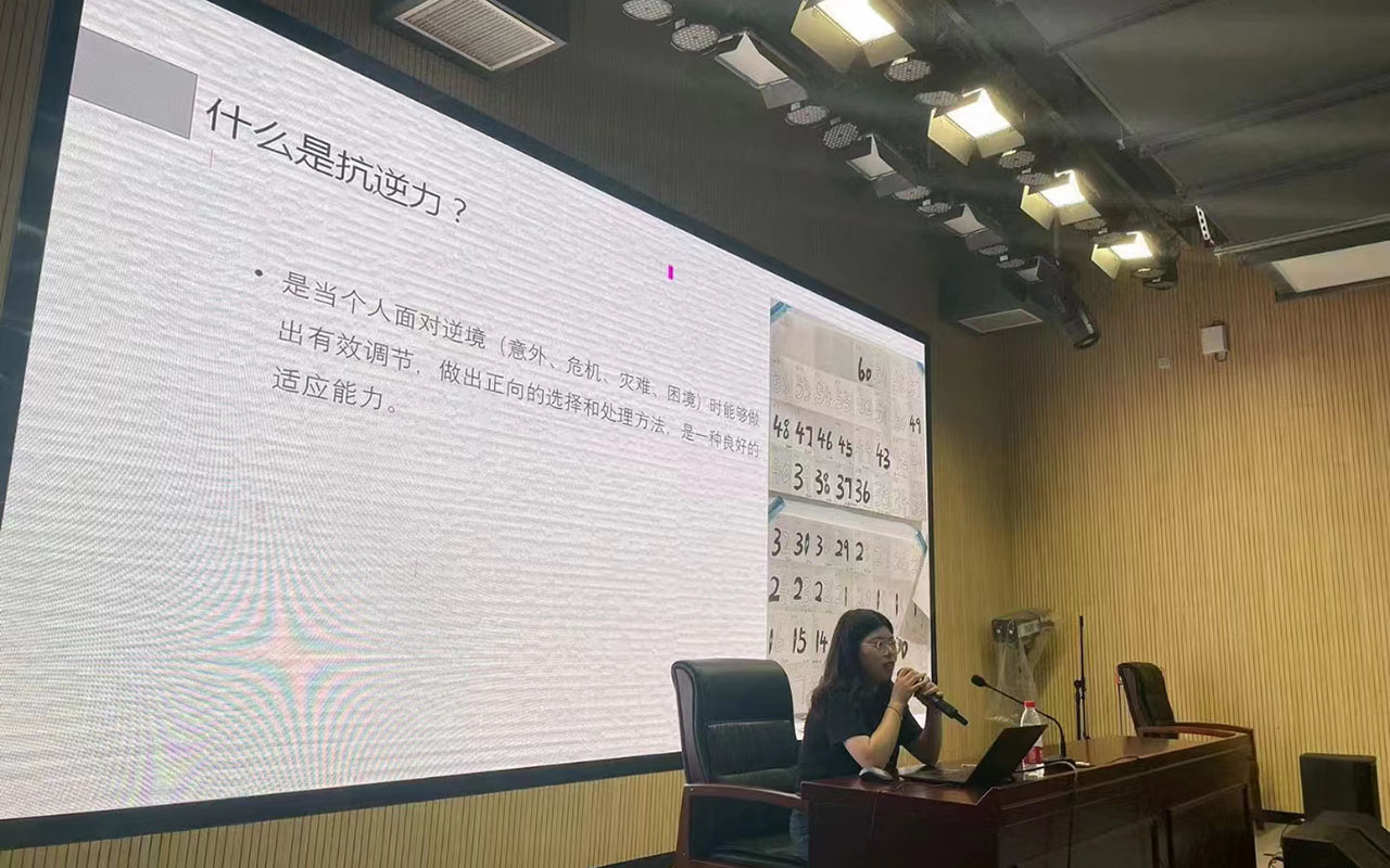 青浦董玉娣中学